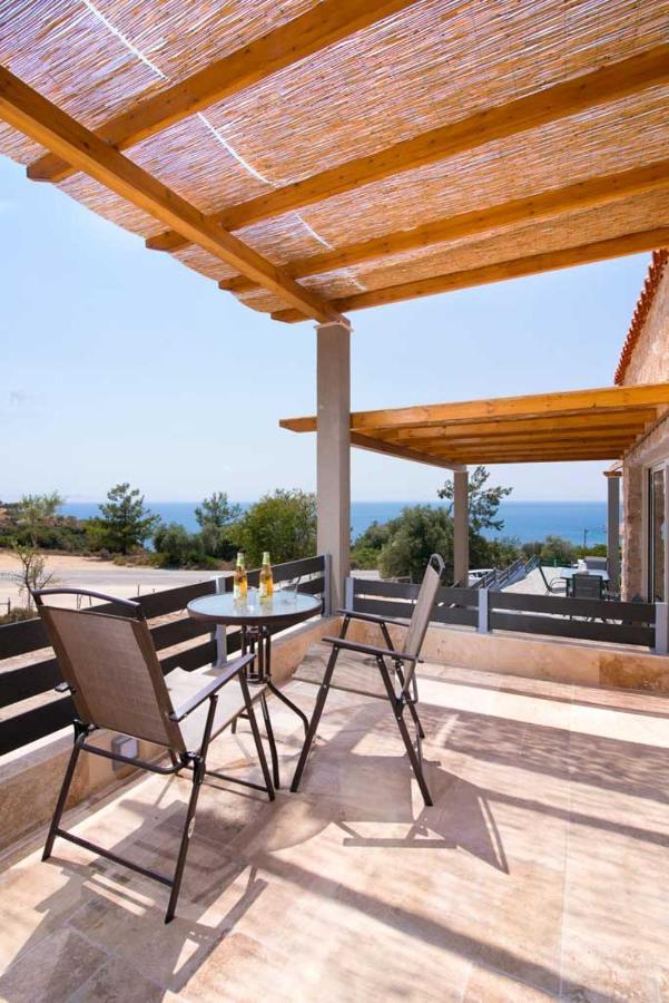 Mare Pedra Villas Skála Marión Екстериор снимка