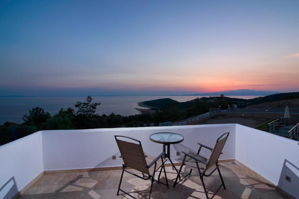 Mare Pedra Villas Skála Marión Екстериор снимка